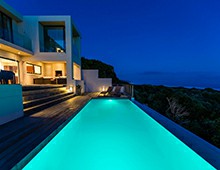 神奇游泳池：面積僅10平米卻沒有盡頭，可自行調(diào)節(jié)游泳速度